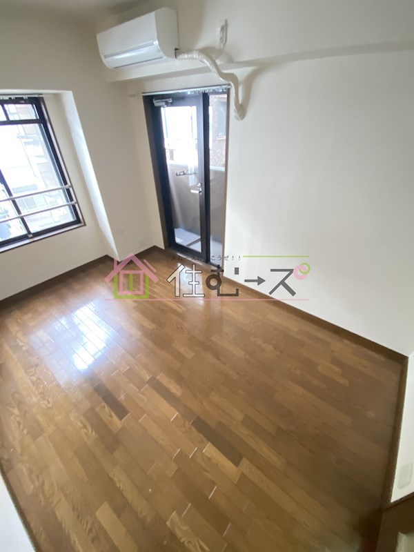 リーガル新大阪Ⅲ ベッドルーム