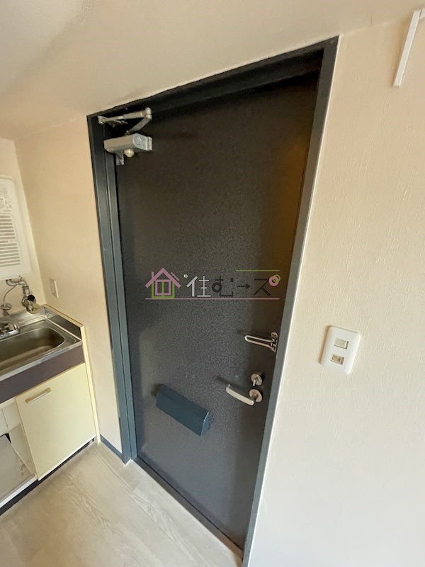 昭和グランドハイツ下寺 玄関