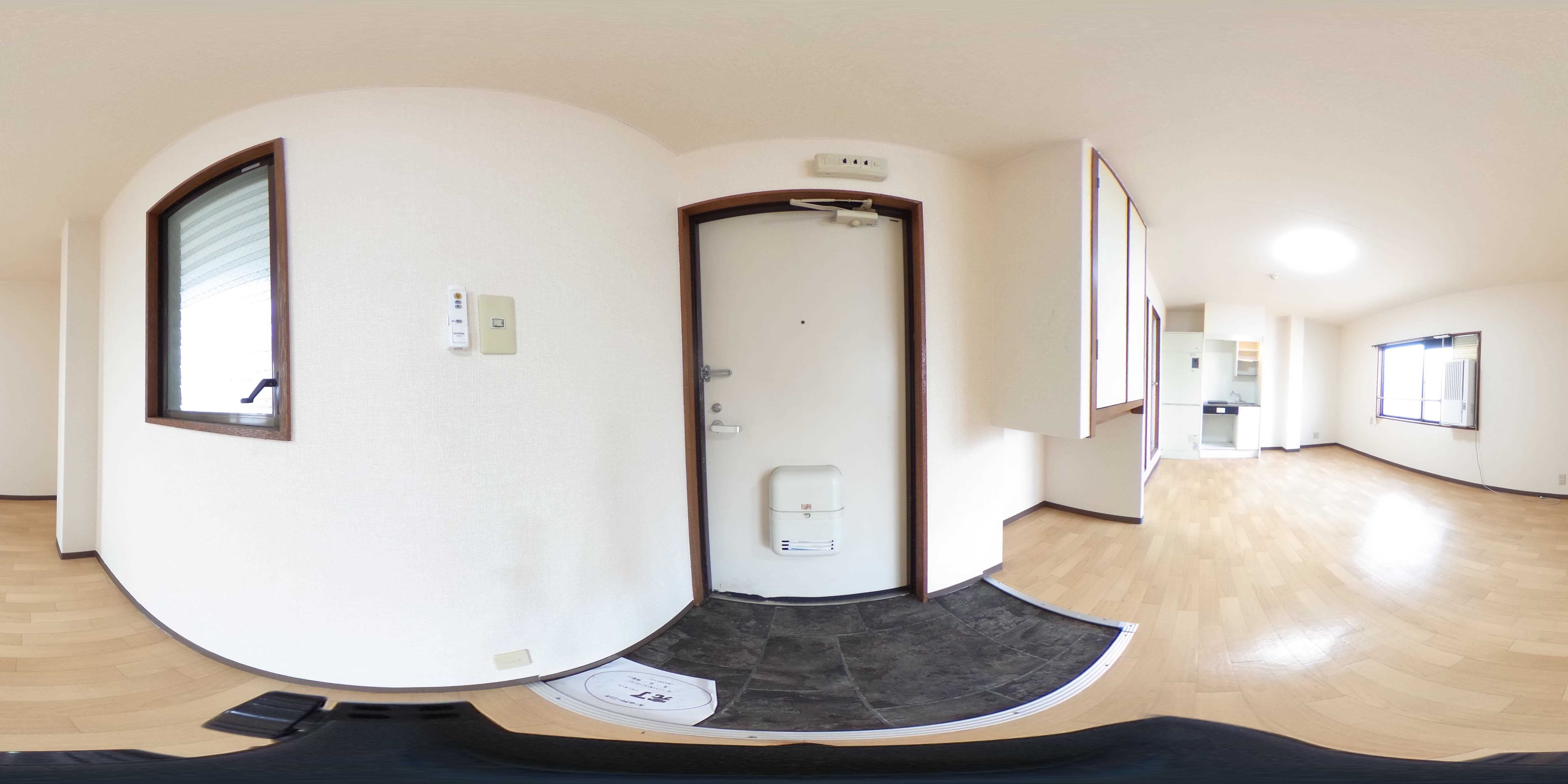 相本マンション 玄関