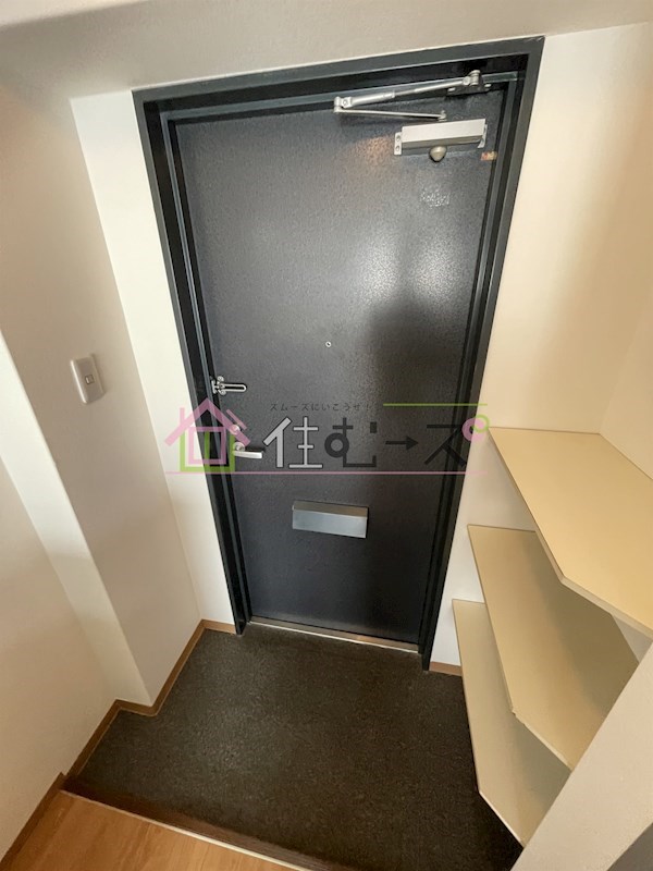 昭和グランドハイツ大淀 玄関