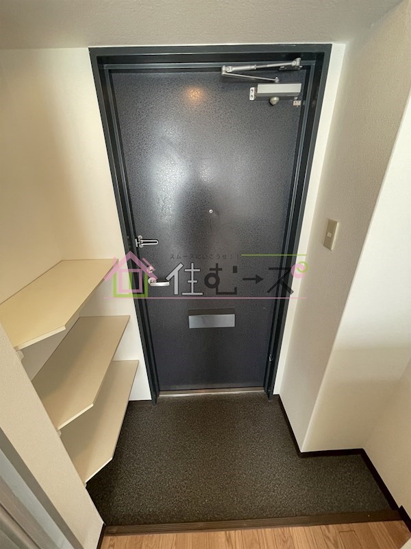 昭和グランドハイツ大淀 玄関