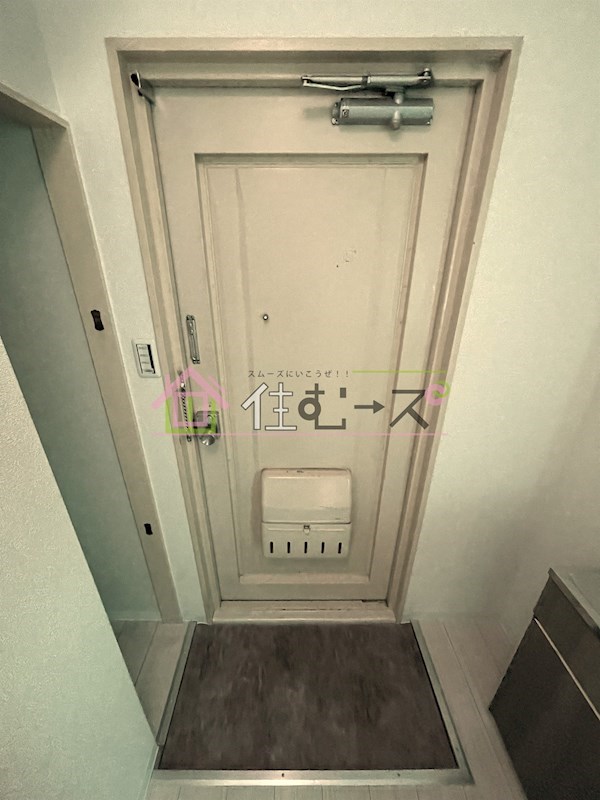 サクセスコート都島 玄関