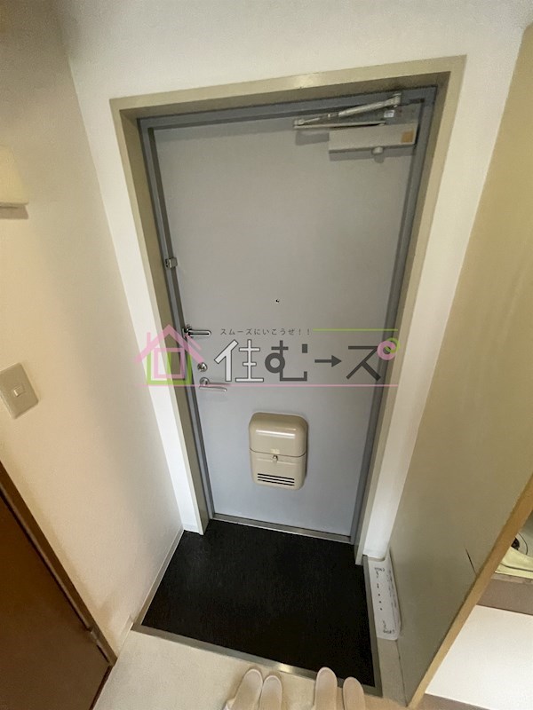 OKハイツ神路 玄関