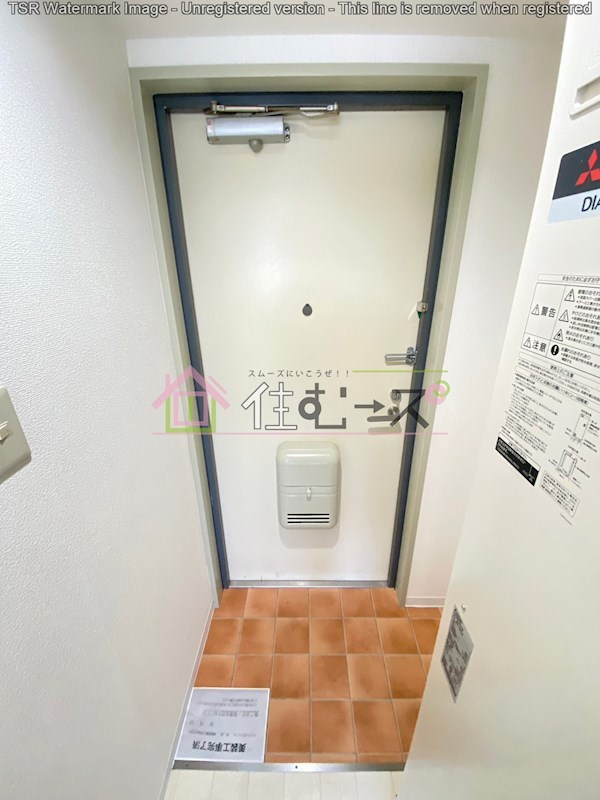 パシフィック新今宮 玄関