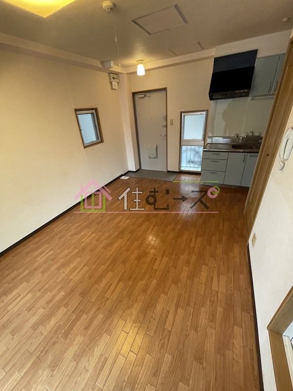 ライズ鶴ヶ丘 リビング