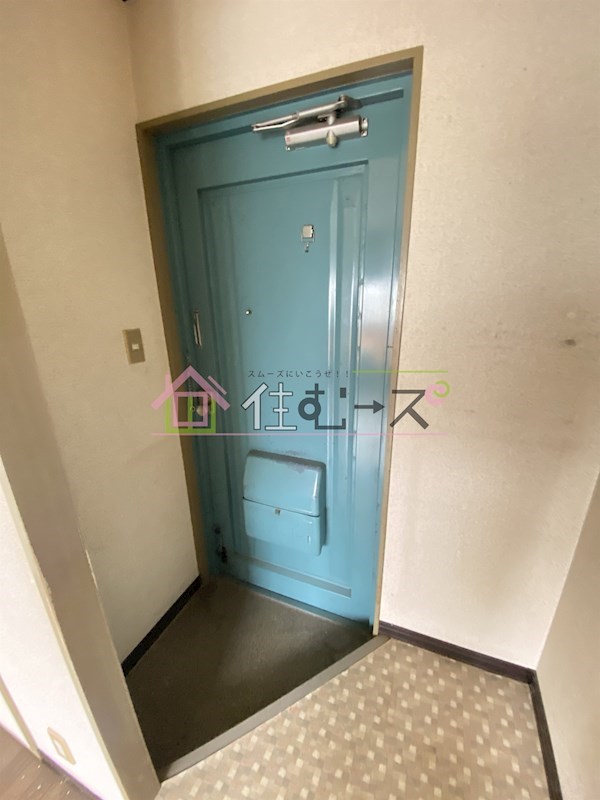 ディノ玉出 玄関