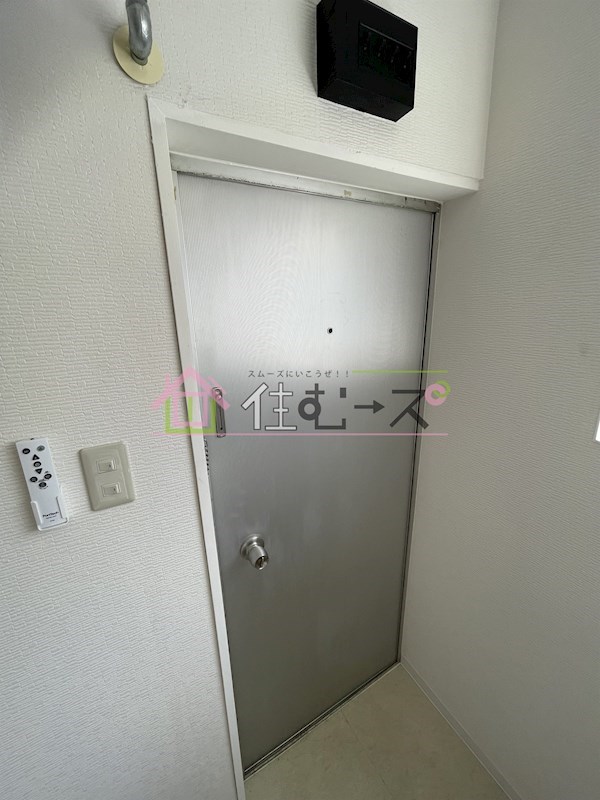 エル東三国 玄関