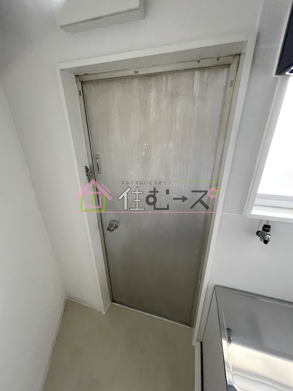 エル東三国 玄関