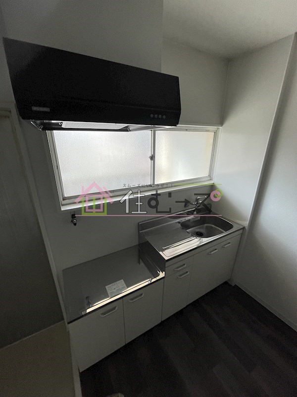 エル東三国 キッチン