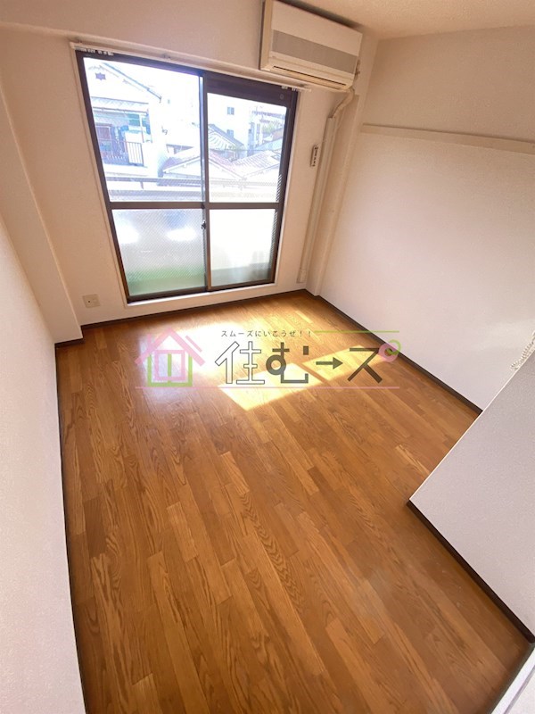 メゾンラフィネ ベッドルーム