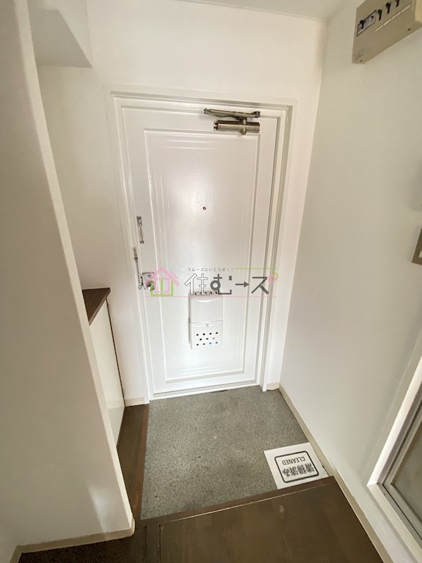 ラパンジール塚本 玄関