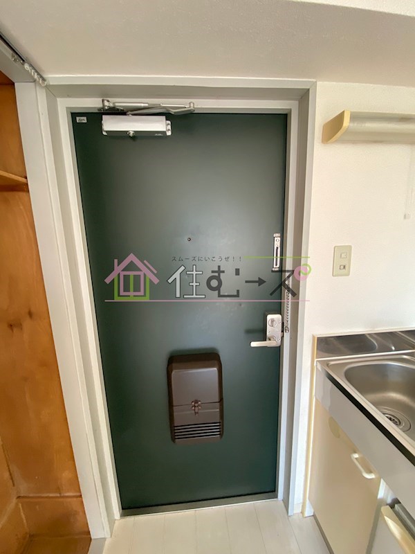 ジオナ本田 玄関