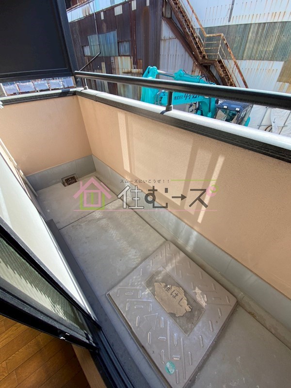 ロイヤルレスト芦原 ベランダ