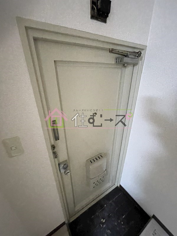 アークハイツ平野 玄関