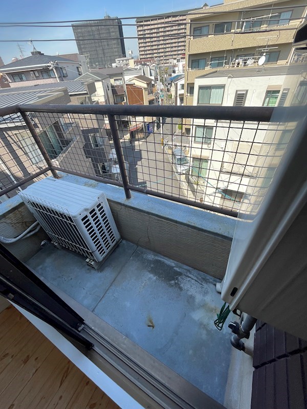 アヴァンス北大阪 ベランダ