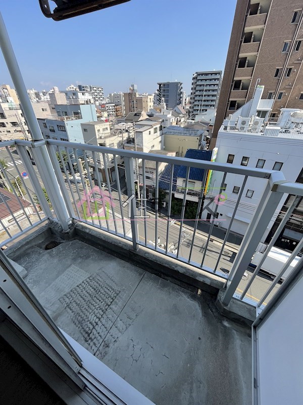 十信前ミールズ ベランダ