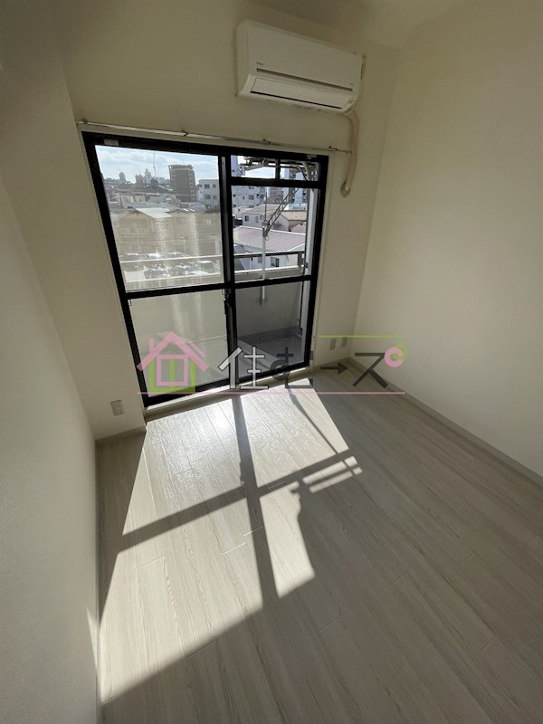 トーカン東淀川キャステール ベッドルーム