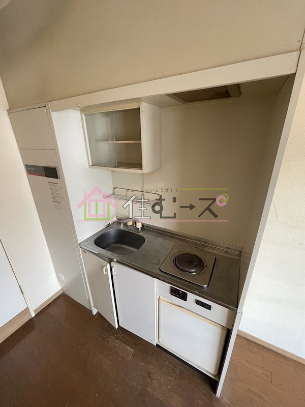 リアライズドーム前 キッチン