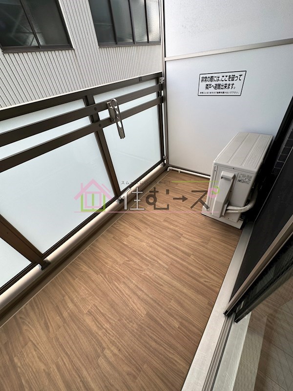 アドバンス大阪セレーノ  ベランダ