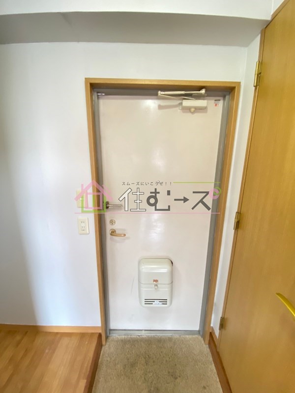 ドムール緑橋 玄関