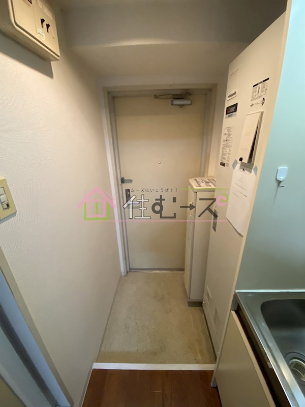 ロイヤルクレイン玉出 玄関