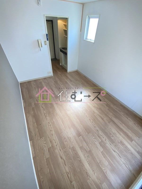 ハイツ加賀屋 リビング