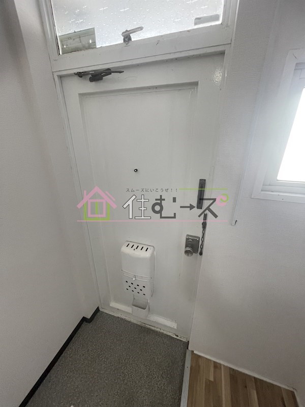 Regalo新森B棟 玄関