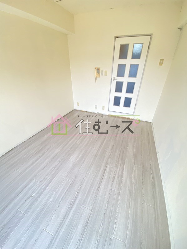 リアライズ西淡路 リビング
