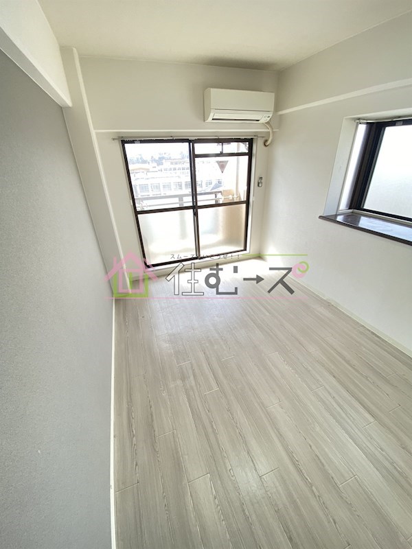 リアライズ西淡路 ベッドルーム