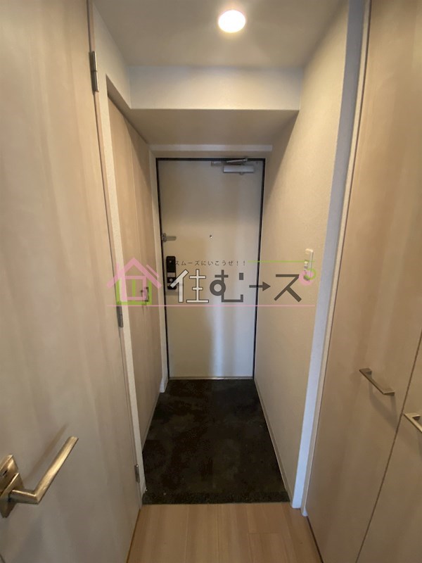 エスリード心斎橋EAST 玄関