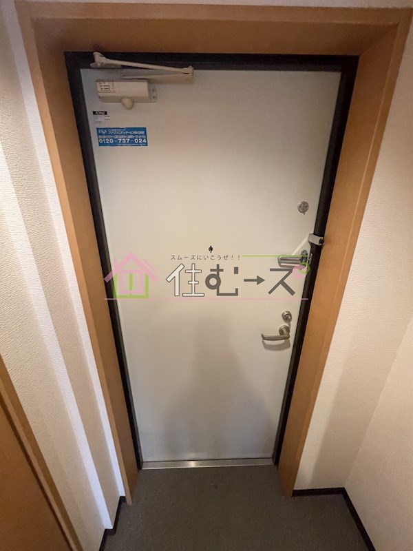 シャルマンフジ阿波座ウエスト 玄関