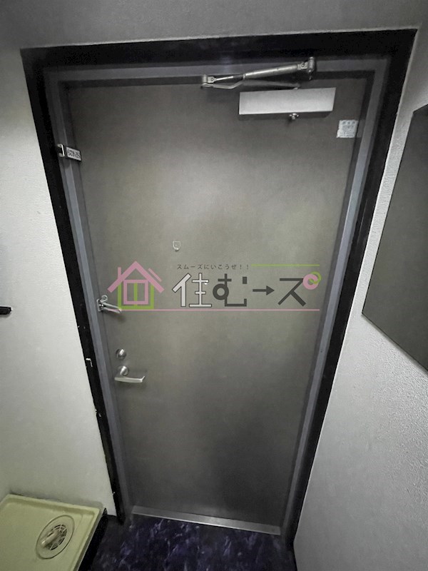 デ・リード弁天町港通 玄関