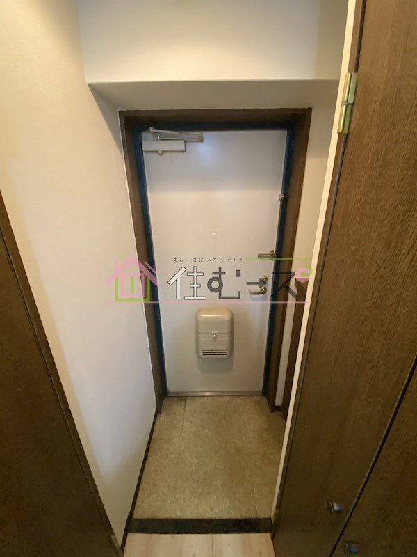 クラウンハイム夕陽丘 玄関