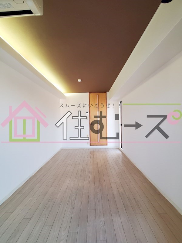 アクエルド都島 リビング