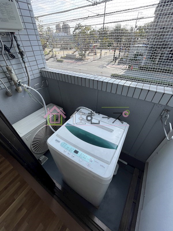 ロイヤルヴィラ昭和町 ベランダ