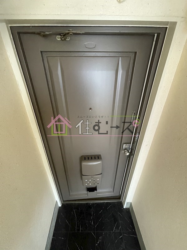 コンラッド深江橋 玄関