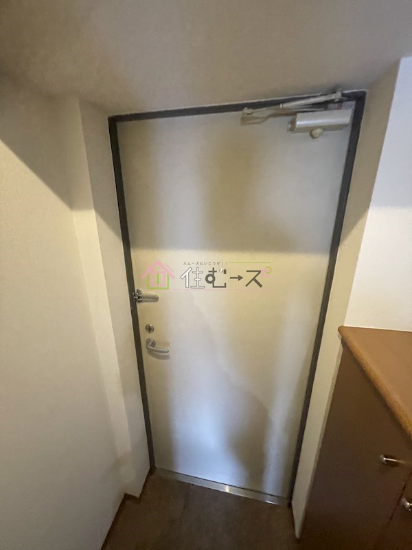 エスリード難波駅前 玄関