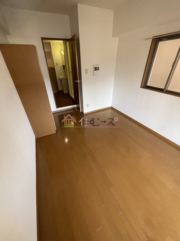 エスリード難波駅前 リビング