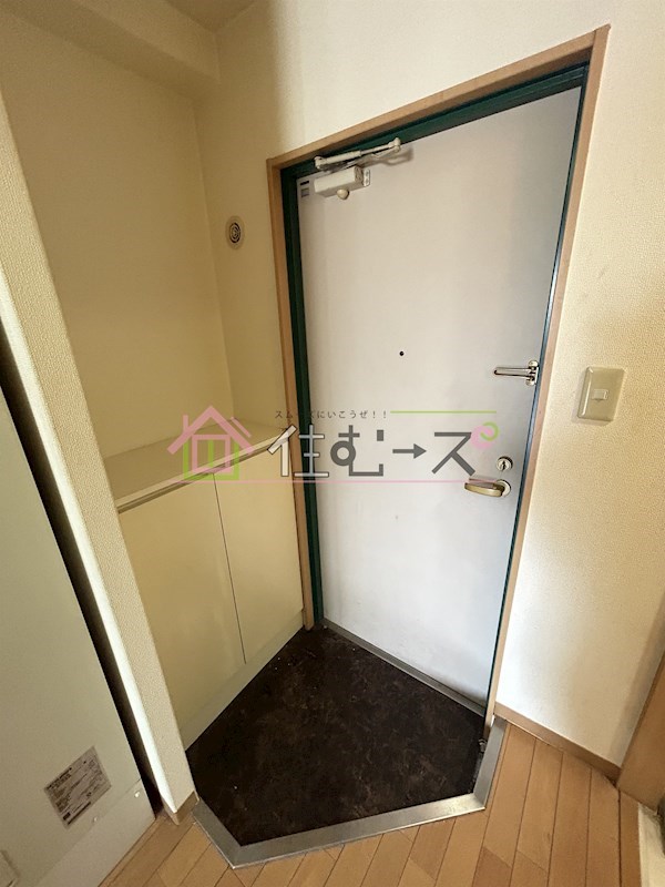 ジェイプライド難波南 玄関