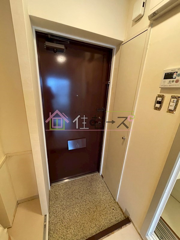 エトワール北梅田 玄関