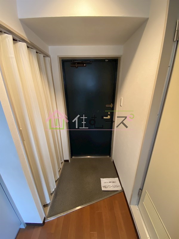 エンブレム都島 玄関