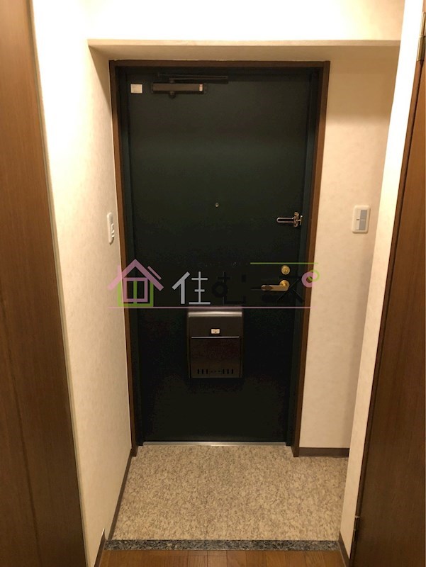 City Life クラウンハイム長堀通 玄関