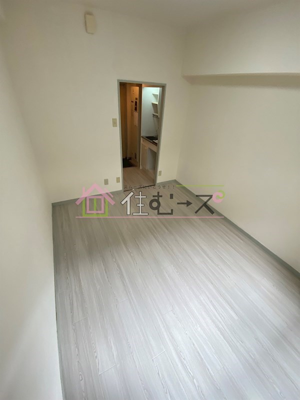 ロイヤルクレイン玉出 リビング