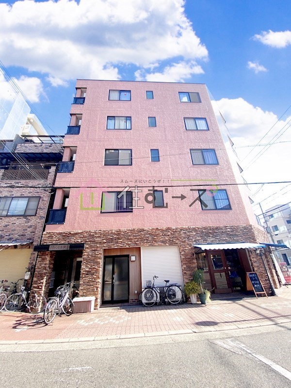 アヴァンス弁天町Ⅱ 外観