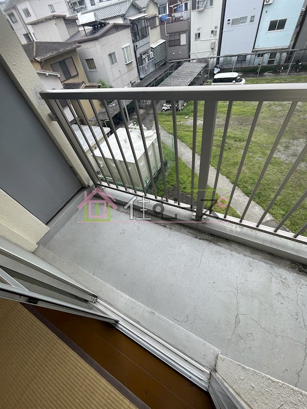 田中町住宅2号館 ベランダ