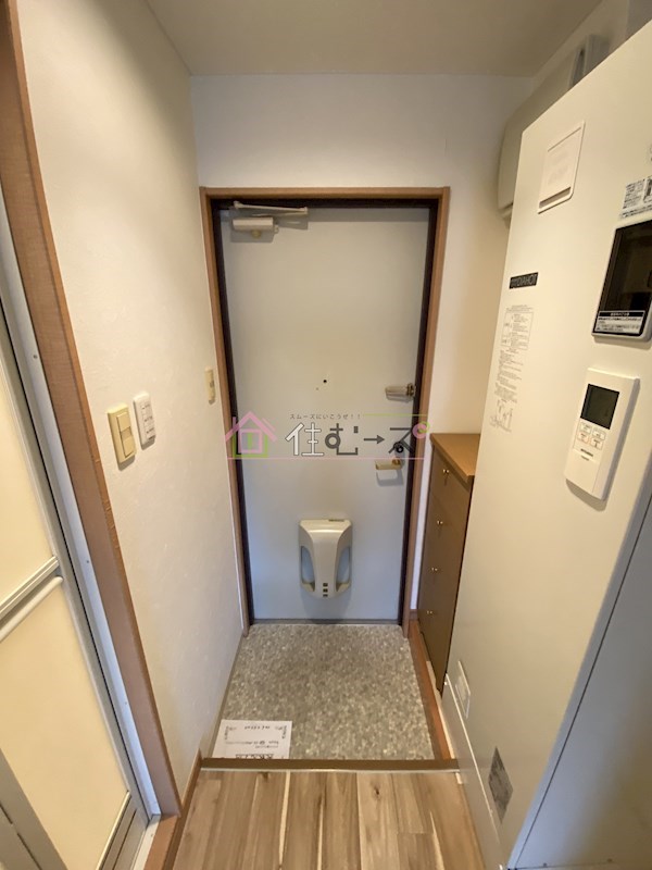 エスコート桑津 玄関