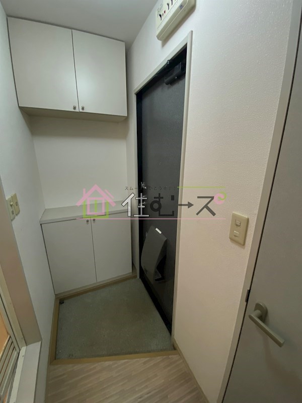 レグルスハイツ 玄関