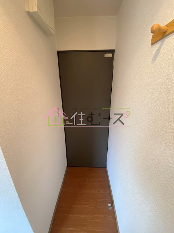 ハイツSAKURA 玄関