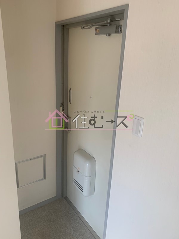 ビレッタニア帝塚山 玄関