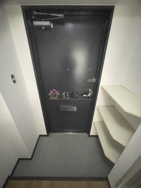 昭和グランドハイツ大淀 玄関